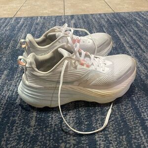 Saucony Hurricane 24 Women's White Running Athletic Shoes